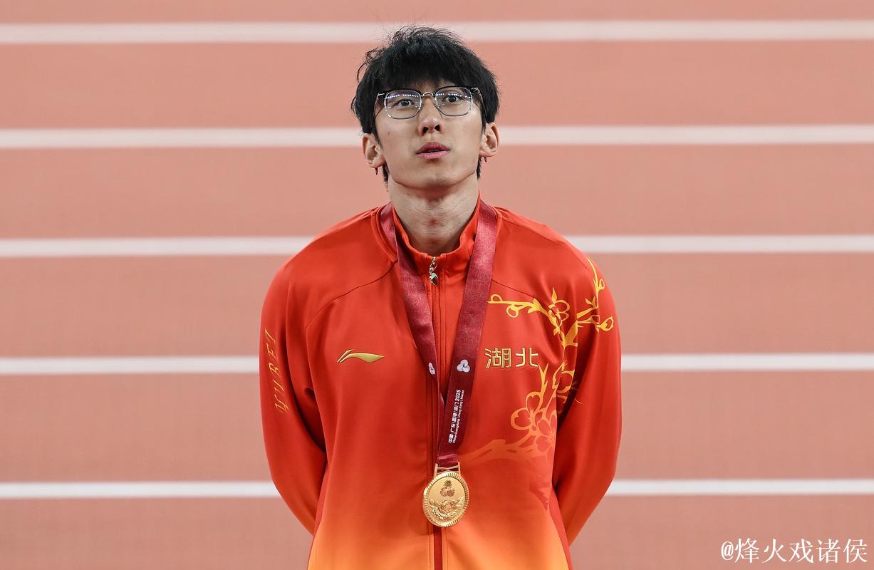 全运会男子百米决赛 湖北选手李泽洋摘得金牌